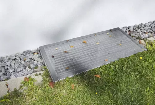 Insektenschutz für Lichtschachtabdeckung, HG-Insektenschutz, Schweiz